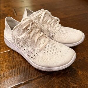 Nike Women's Freerun Flyknit Knit - Size 7